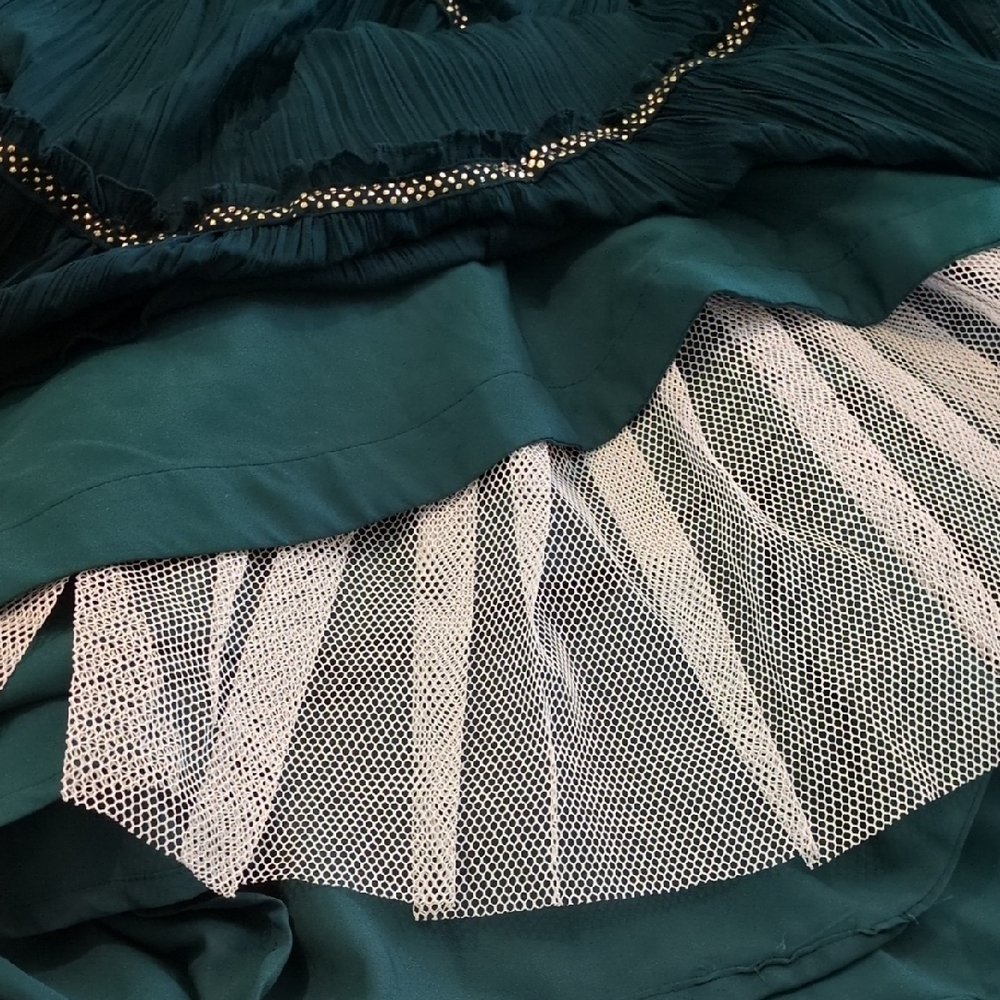 Formal Dress: Deep Green w/Gold Embellishments & Flowy Cape on Modest Sleeveless - Picture 16 of 16